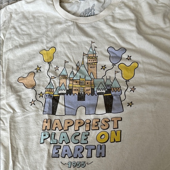Disney T-Shirt - Picture 2 of 4